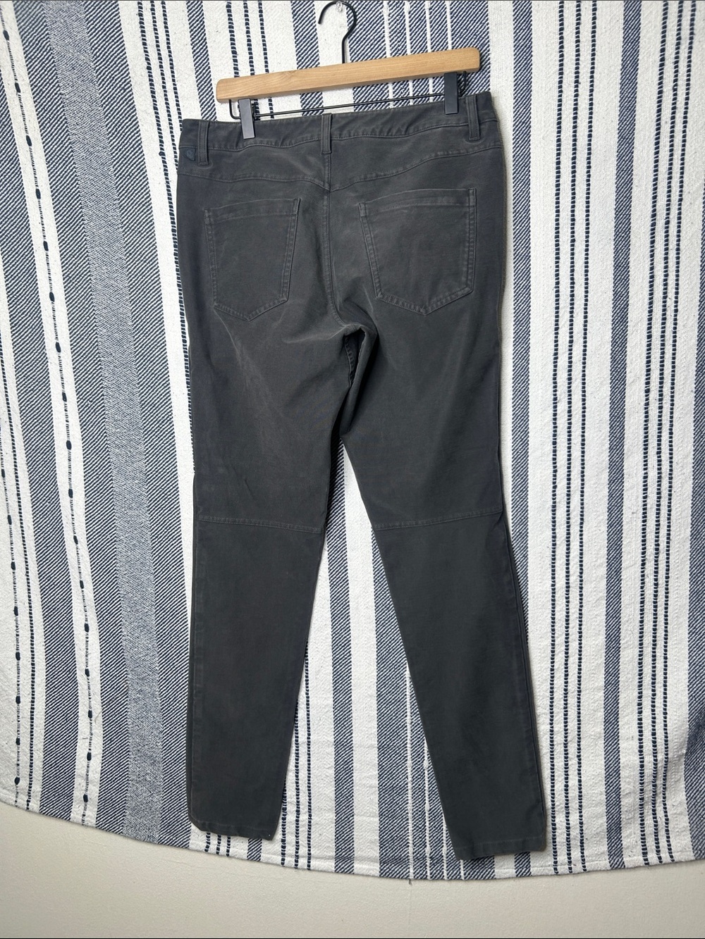 Lululemon Men’s ABC Pant Skinny 32” *Utilitech - Picture 8 of 9